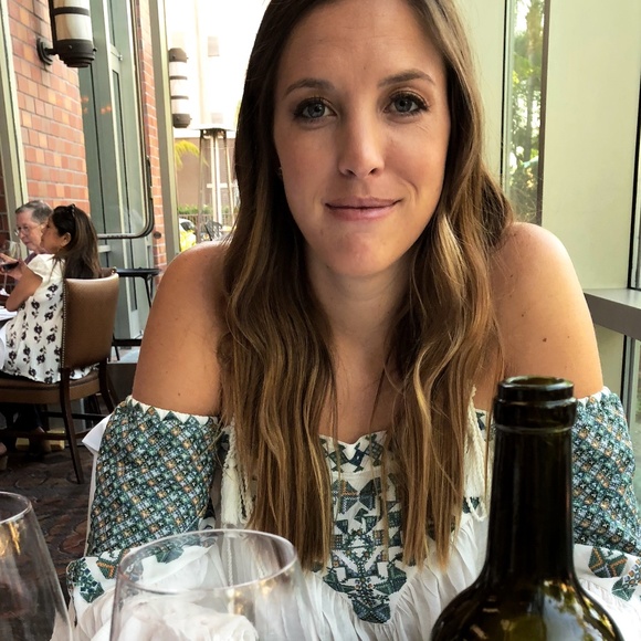 Meet your Posher, Katie - Picture 3 of 5